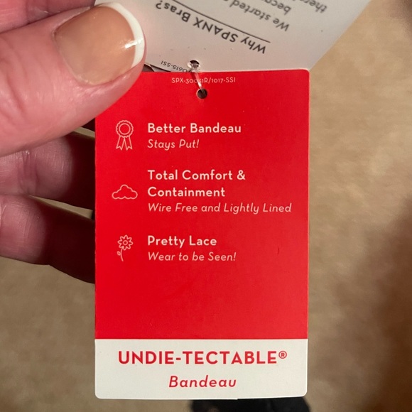 SPANX NWT Undie-Tectable Bandeau Bra in Black Size Large Very Black Strapless - Picture 10 of 13